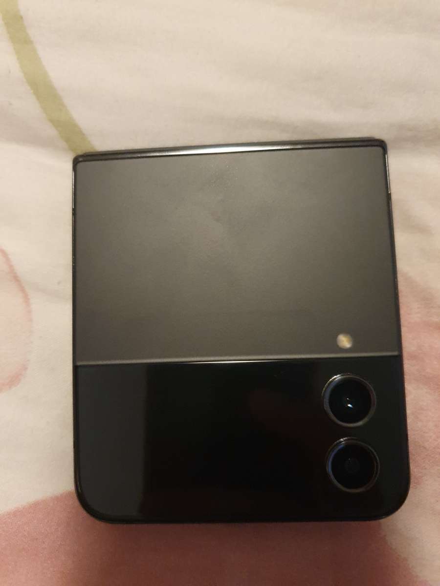 Samsung Galaxy ZFlip 4