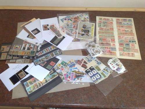 INTERESTING LITTLE JOBLOT TO CLEAR,CARDS,PACKETS,STOCK PAGE ETC-SEE PHOTOS