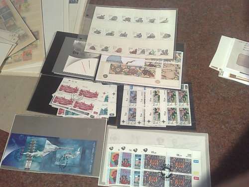 GENUINE GLORY LOT TO CLEAR-STOCK CARDS WITH STAMPS.PAGES,PACKETS-MOSTLY GOOD CONDITION,SEE PHOTOS