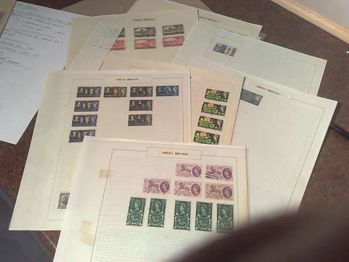 GENUINE GLORY LOT TO CLEAR-STOCK CARDS WITH STAMPS.PAGES,PACKETS-MOSTLY GOOD CONDITION,SEE PHOTOS