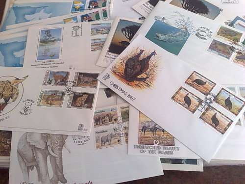 BULKLOT OF COVERS TO CLEAR-BOX FULL,OVER 620 COVERS,MAINLY RSA,SOME GB ETC-80% PLUS FINE