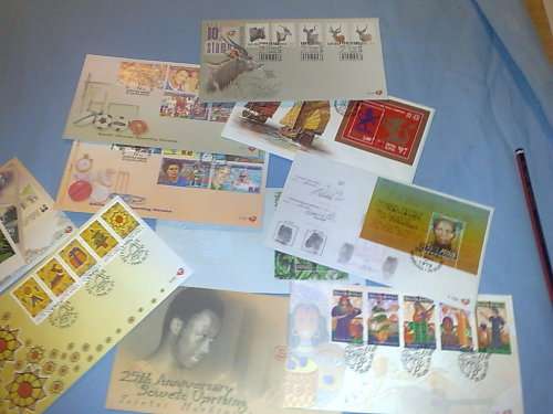FREE FDC ALBUM,FREE 50 UNSERVICED COVERS,PAY FOR 100 GOOD 6TH AND 7TH SERIES FDC,FINE CLEAN LOT