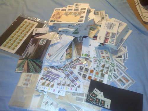 BARGAIN CLEARANCE LOT-CONTROL BLOCKS.LOOSE STAMPS,FDC,MINISHEETS,MAXICARDS ETC-GOOD VALUE ASSORTMENT