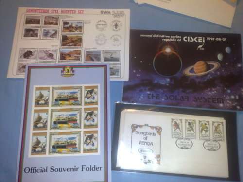 GLORY LOT-BARGAIN BUY-50 ASSORTED ITEMS,CARDS SLEEVES ,FOLDERS ETC-SOME BETTER ITEMS HERE!!!