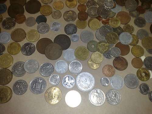 WORLDWIDE-JOBLOT OF 200 ASSORTED COINS-PAY FOR 150,REST ARE FREE-SOME EARLY ISSUES,INTERESTING