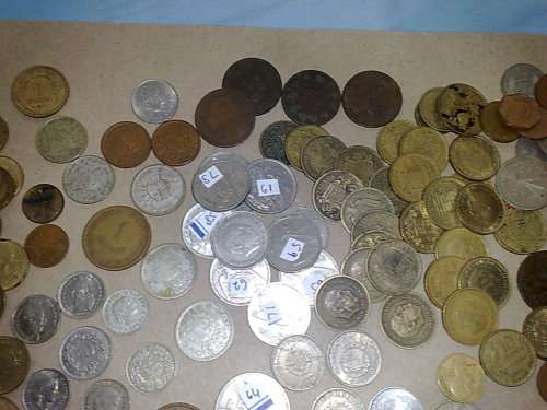 WORLDWIDE-JOBLOT OF 200 COINS TO CLEAR-PAY FOR 150 ,REST FREE-BID PER COIN-DEFINITELY SOME VALUE