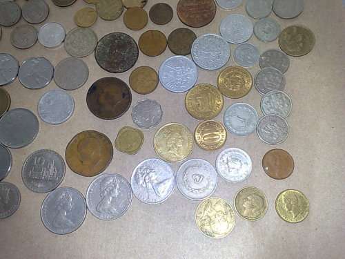 WORLDWIDE-JOBLOT OF 200 COINS TO CLEAR-PAY FOR 150 ,REST FREE-BID PER COIN-DEFINITELY SOME VALUE