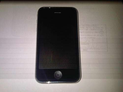 iphone 3G 16GB ***good as new***