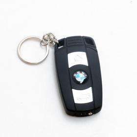 **BMW RECHARGEABLE USB KEY LIGHTER***