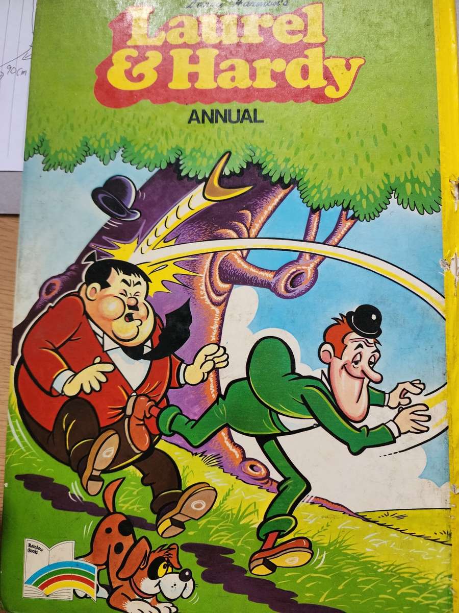 Vintage British ANNUAL `LAUREL & HARDY` - lovely book, Cartoons, hilarious illustrations - scarce !