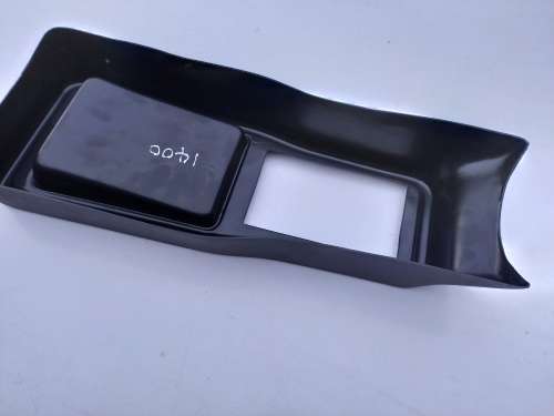 Nissan 1400 Centre Console