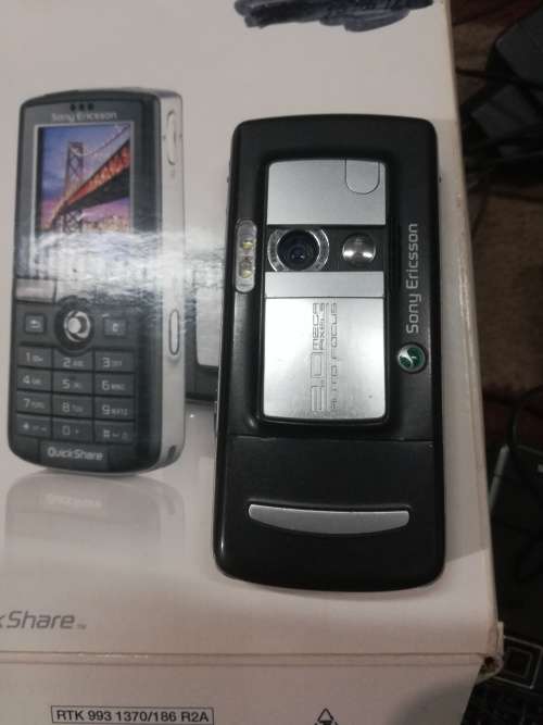 Sony ericsson k750i,,sóó cute,,, works well.!.