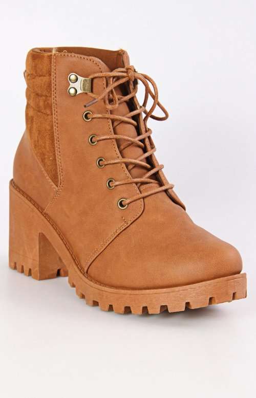 Ladies Trapper Boots Tan