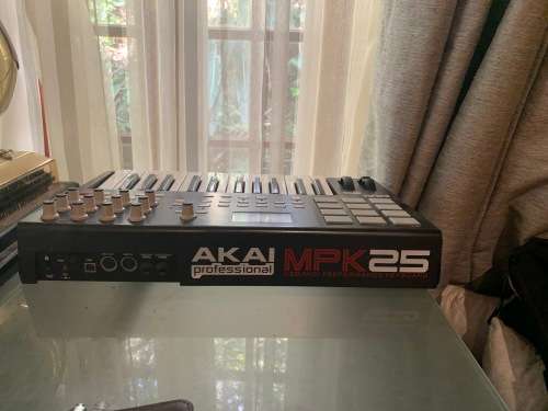 AKAI MPK 25-key