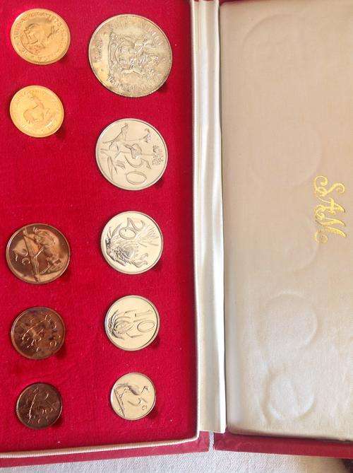 1973 Long Proof Set with Golds and mint box