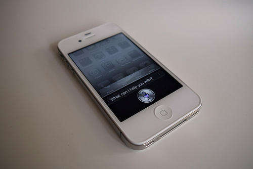 APPLE iPhone 4 *** WHITE EDITION *** 16GB *** EXCELLENT CONDITION*** + FREE iHelicopter RC iPhone