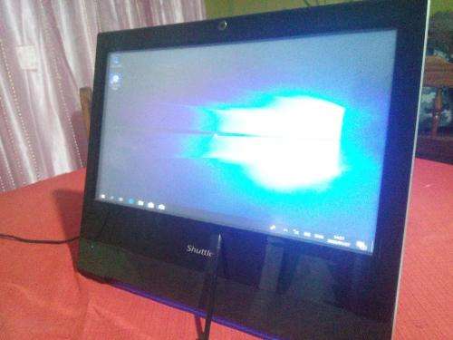 TOUCHSCREEN ALL-IN-ONE PC