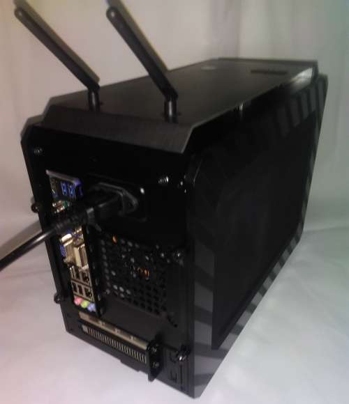 !! INTEL CORE I7 GAMING MINI ITX + 8GB GPU !!