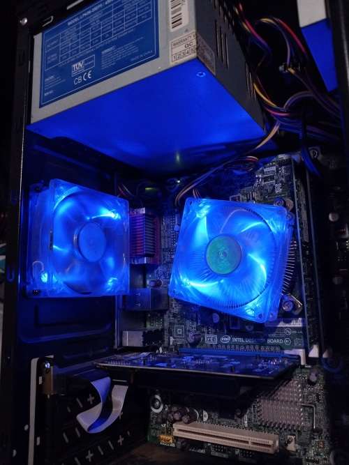 !! INTEL CORE i5-2400 TOWER !!