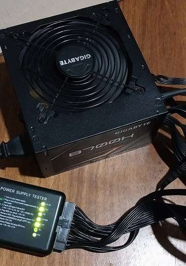 !! 700 W GIGABYTE (AS NEW) GAMING POWER SUPPLY !!