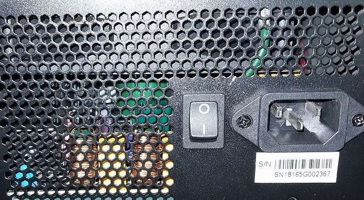 !! 700 W GIGABYTE (AS NEW) GAMING POWER SUPPLY !!