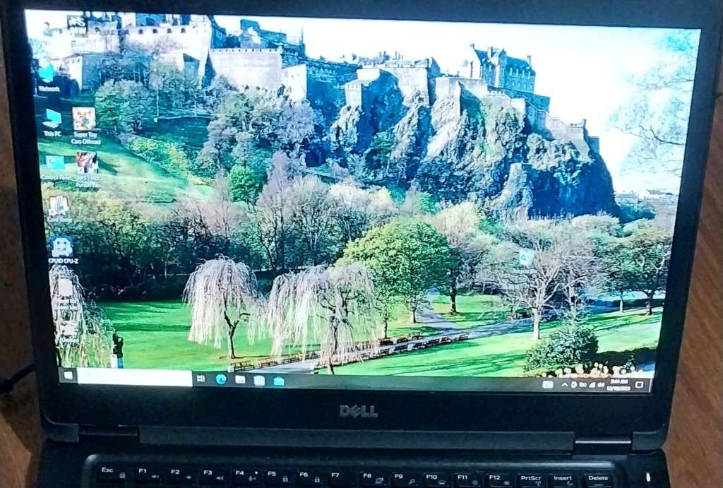 !! DELL LATITUDE 5480 | 16GB RAM | 240GB SSD | WORKS, READ !!