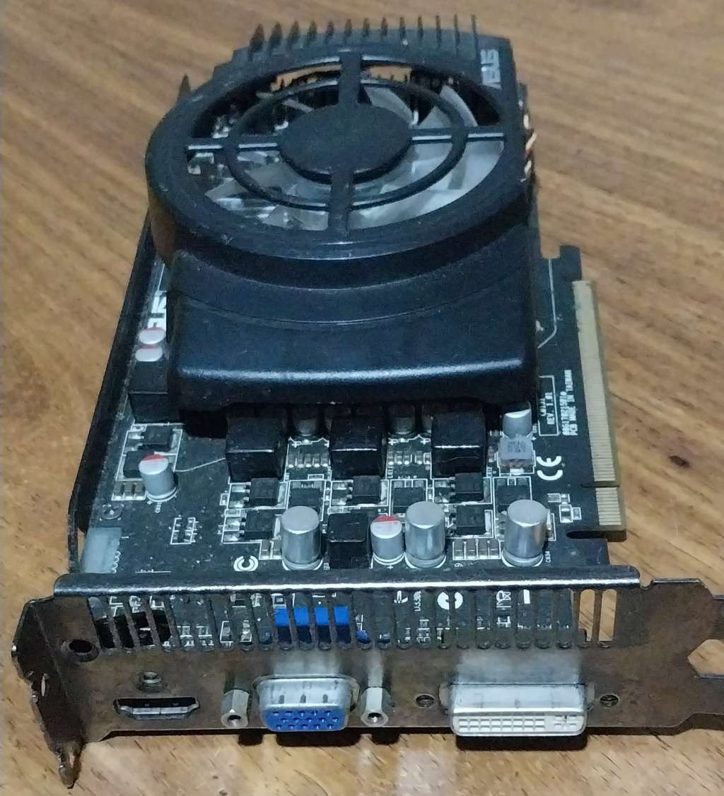 !! ASUS EAH 5770 2GB GPU GRAPHICS CARD - PARTS OR REPAIR !!