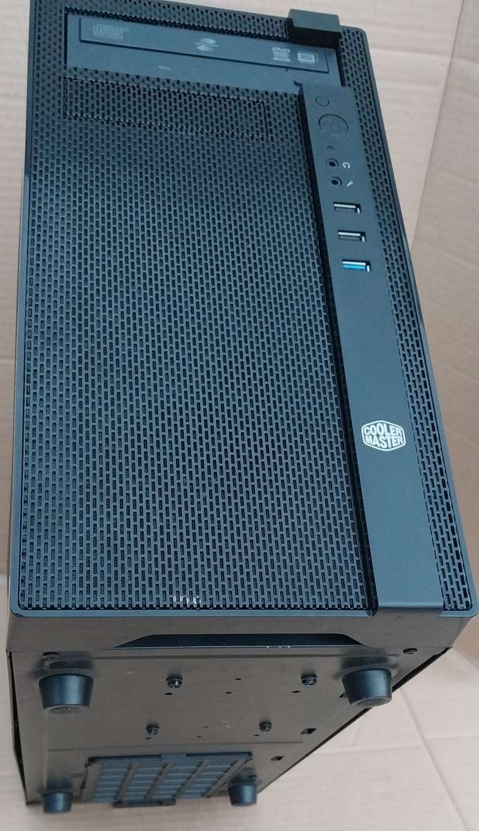 Cooler Master Gaming Case + 550w Gaming PSU + ARGB Fans x3