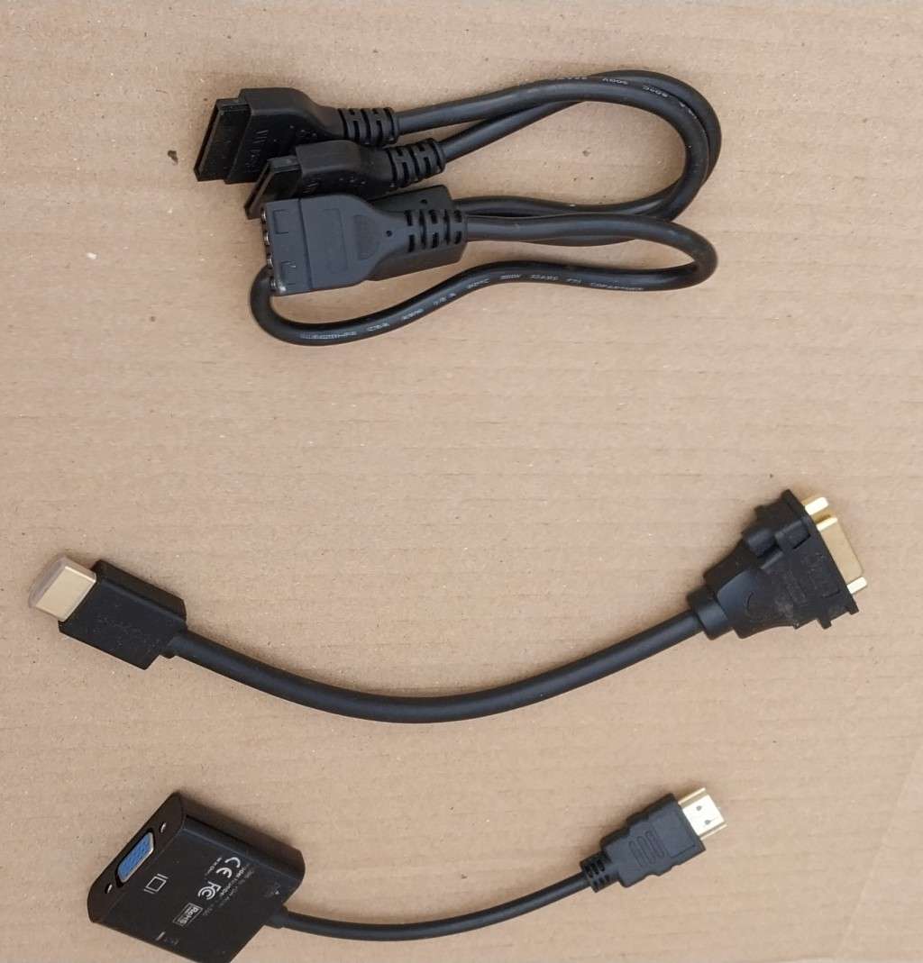 Lot of PC Cables (Value >R800)