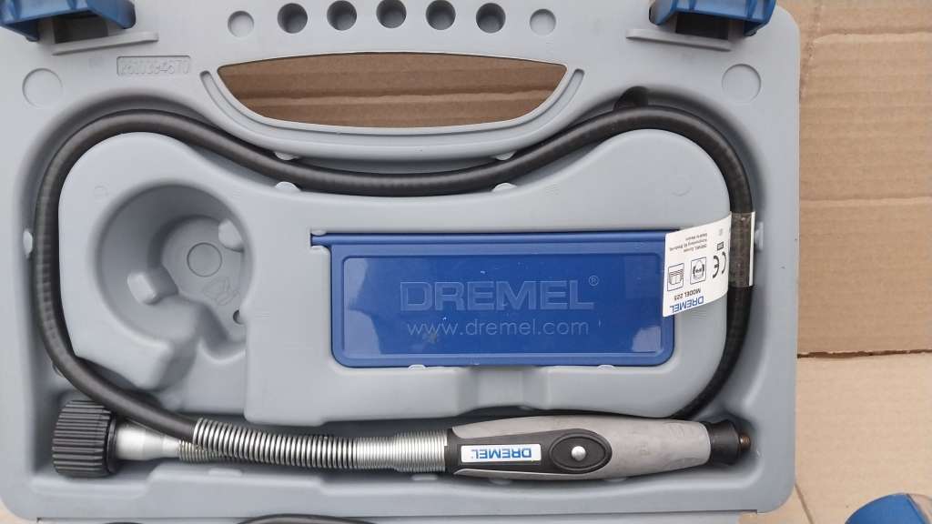 Dremel 300 (125 Watt) DIY tool