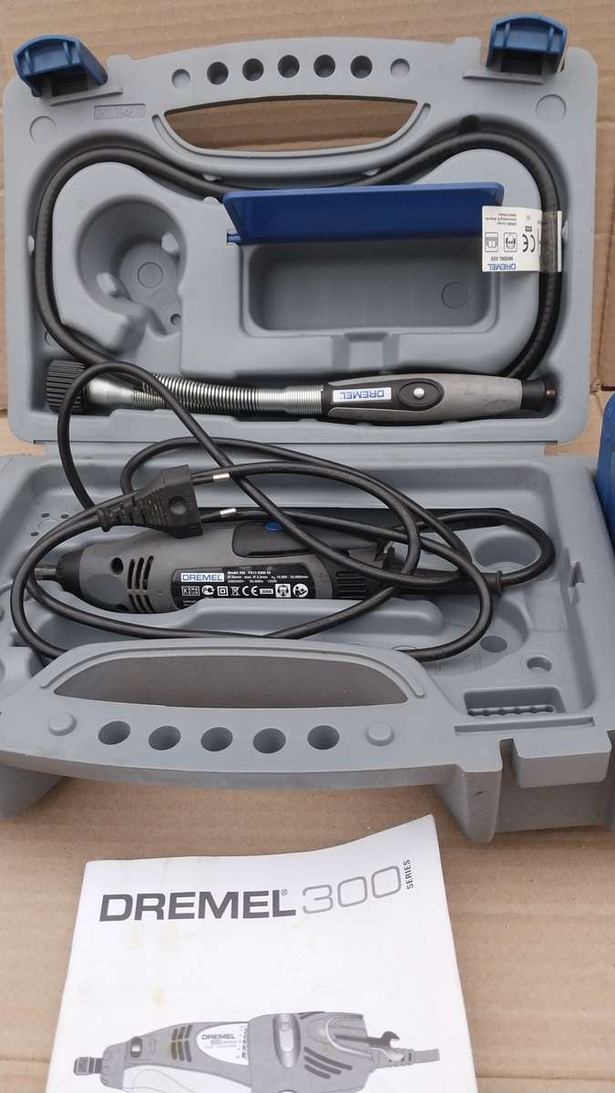 Dremel 300 (125 Watt) DIY tool