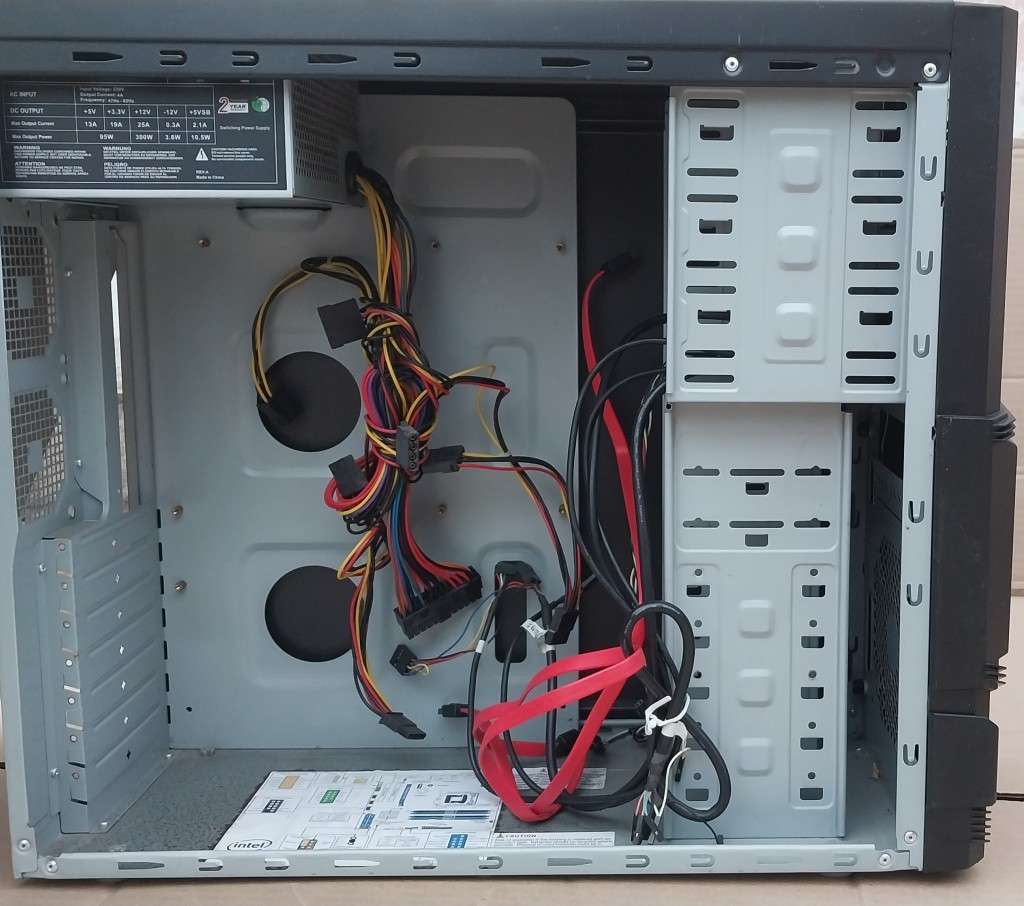 Thermaltake Empty PC case + 350w Power supply