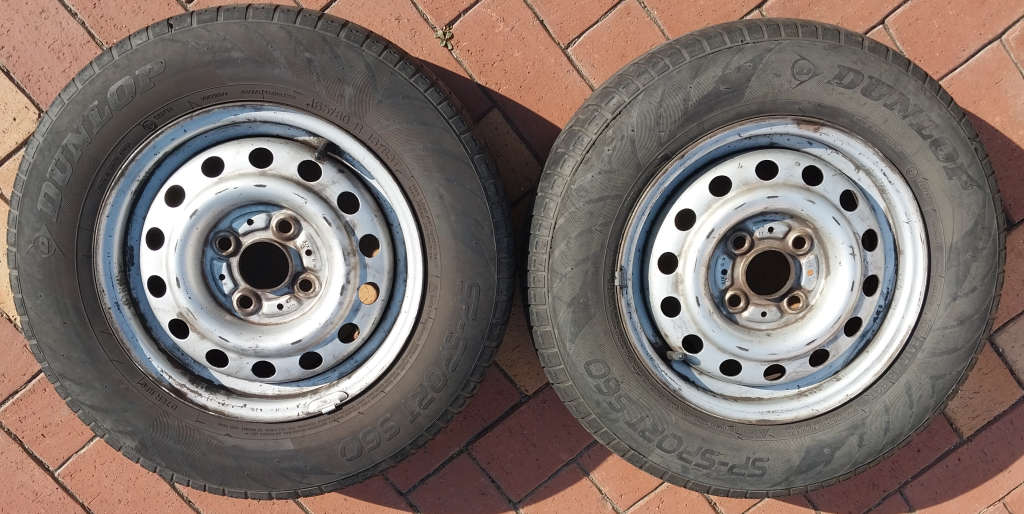 PAIR OF 13` STEEL RIMS (TYRES ON THEM COME FREE)