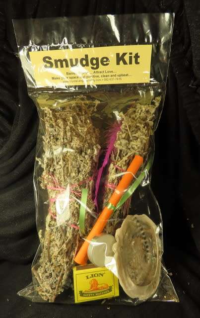 Smudge Kit