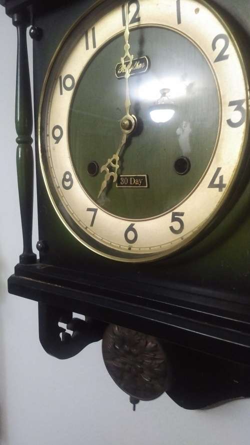 Retro 30 day Green Wall Clock