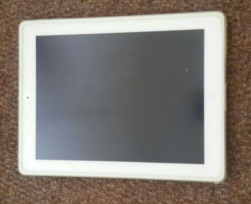 Apple Ipad2 16gb wifi only been used 3 times