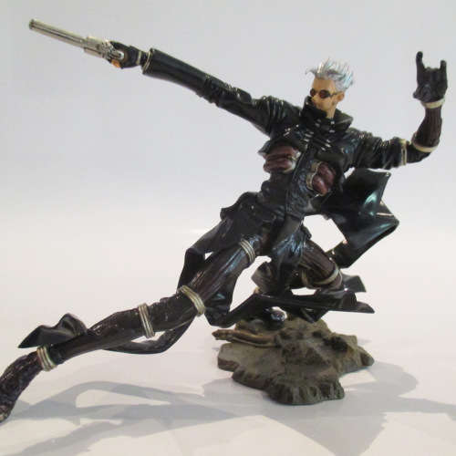 Buy2 LOTS-Get1Free-Figure LOT - Trigun Maximum-Black Vash + G-Taste Yuki. Rare 2005 retired figures