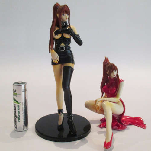 Buy2 LOTS-Get1Free-Figure LOT - Trigun Maximum-Black Vash + G-Taste Yuki. Rare 2005 retired figures