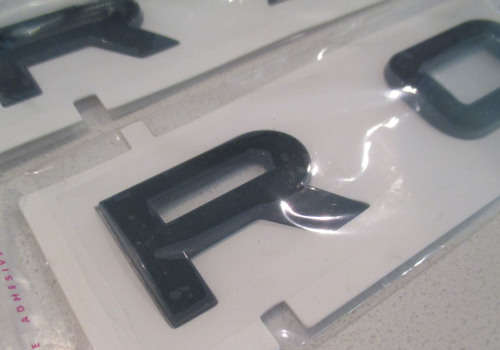 Range Rover Bonnet & Boot Badges - Gloss Black Evoque