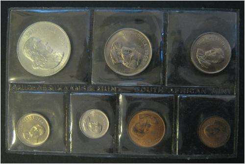 *** 1968 UNCIRCULATED COIN SET WITH SILVER R1 IN AFRIKAANS - AS ISSUED BY SA MINT ***