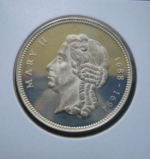 *** PROOF SILVER MEDALLION  - STERLING SILVER - WEIGHT APPROX 20g  - #20 ***