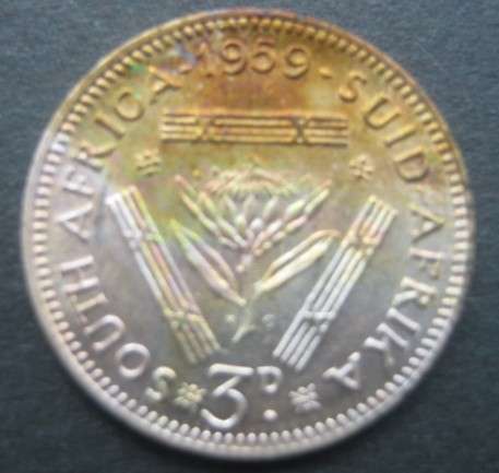 *** 1959 UNION OF SA 3 PENCE - L4***