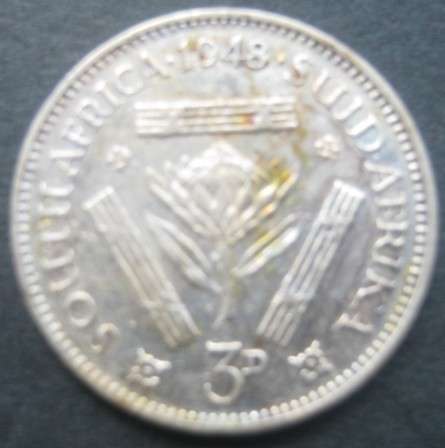 *** 1948 UNION OF SA 3 PENCE - L26***
