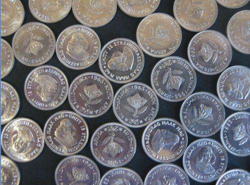 ***BRILLIANT UNCIRCULATED 1963 2 1/2 CENTS NOT TO BE MISSED!!! - LOW MINTAGE ***