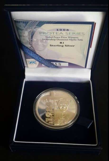 *** 2006 - SA SILVER PROOF R1 - PROTEA SERIES - DESMOND TUTU ***