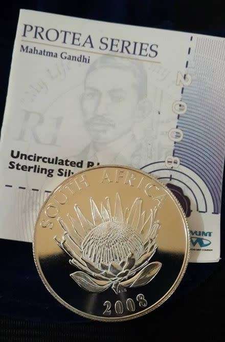 *** 2008 - SA SILVER R1 PROTEA - UNCIRCULATED - GANDHI - AS ISSUED FROM SA MINT - SEALED ***