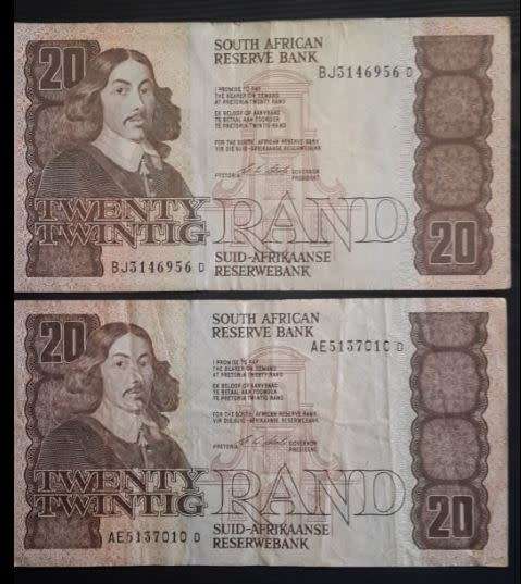 *** 2 x CL STALS R20 NOTES - ONE BID FOR BOTH - AS PER IMAGES ***