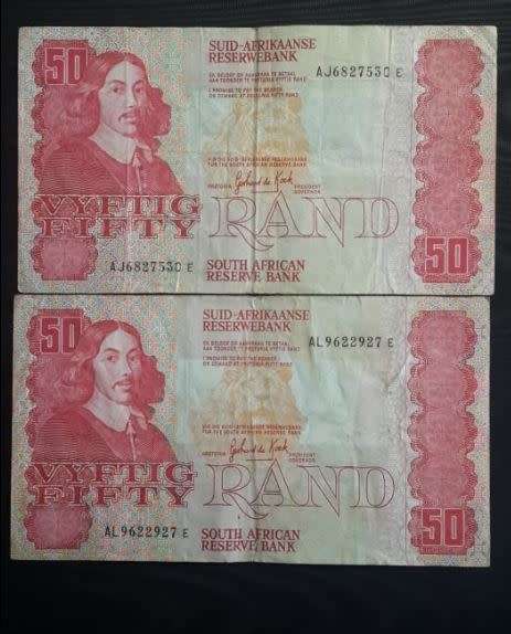 *** 2 x G DE KOCK R50 NOTES - ONE BID FOR BOTH - AS PER IMAGES ***
