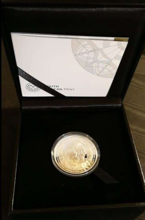 *** 2019 - SA  SILVER PROOF R1 - LIFE OF A LEGEND - SEALED - GENERIC IMAGES ***