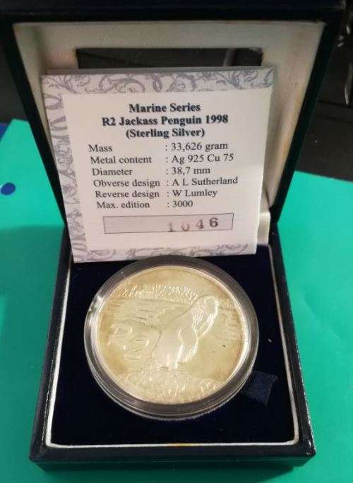 *** 1998 - SA SILVER R2 SERIES - PENGUIN - 1 OZ SILVER  - STILL SEALED ***
